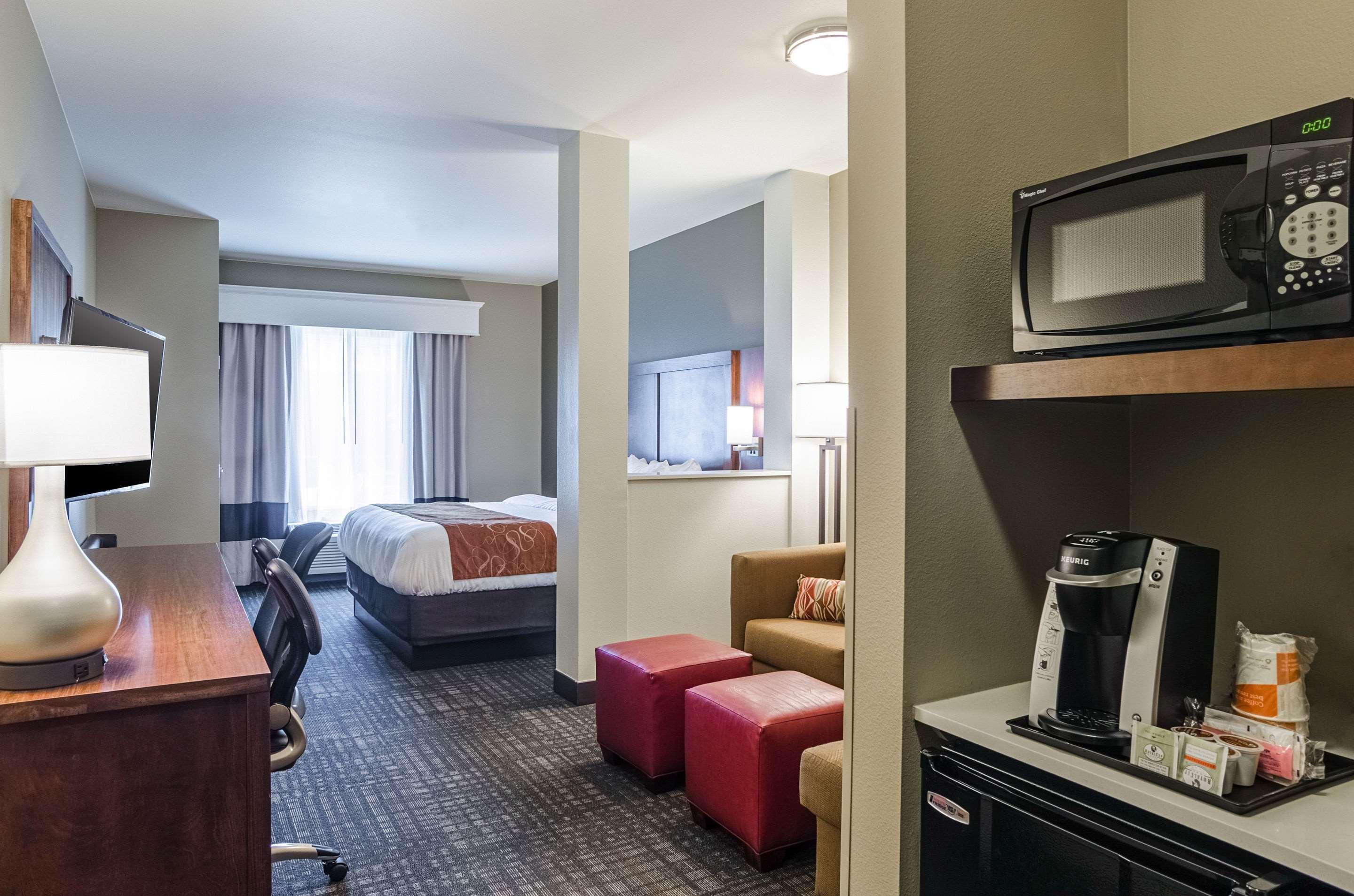 Comfort Suites Loveland Buitenkant foto