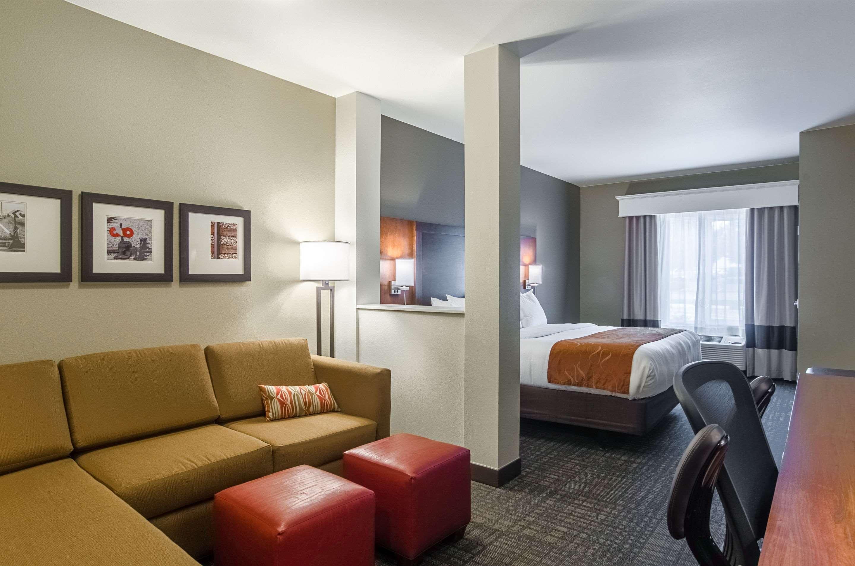 Comfort Suites Loveland Buitenkant foto