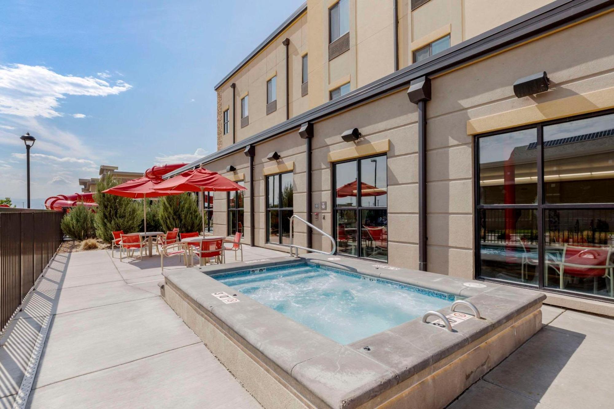 Comfort Suites Loveland Buitenkant foto